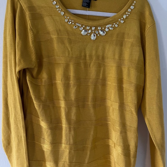 Jenny sweater size L NWT - Picture 7 of 8